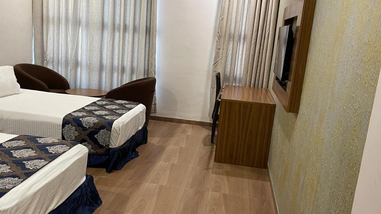 Heaven 7 Hotel & Resort Himatnagar Exterior photo